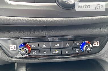 Седан Opel Insignia 2017 в 