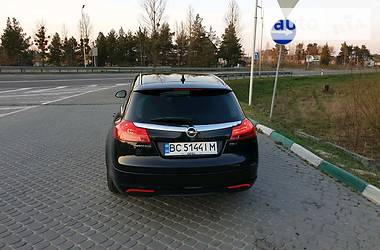 Универсал Opel Insignia 2011 в Бродах