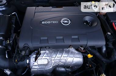Універсал Opel Insignia 2010 в 