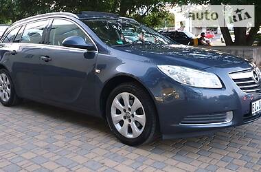 Універсал Opel Insignia 2010 в 
