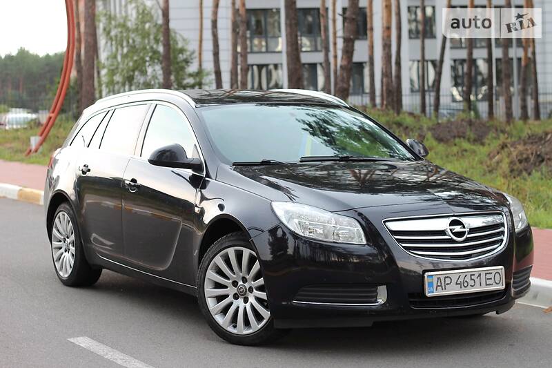 Універсал Opel Insignia 2009 в Києві