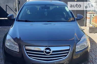 Седан Opel Insignia 2010 в Полтаве