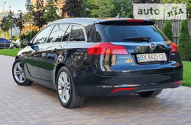 Універсал Opel Insignia 2013 в Києві