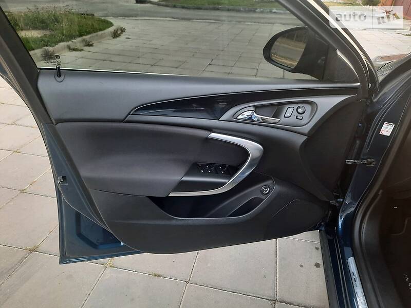 Универсал Opel Insignia 2014 в Луцке