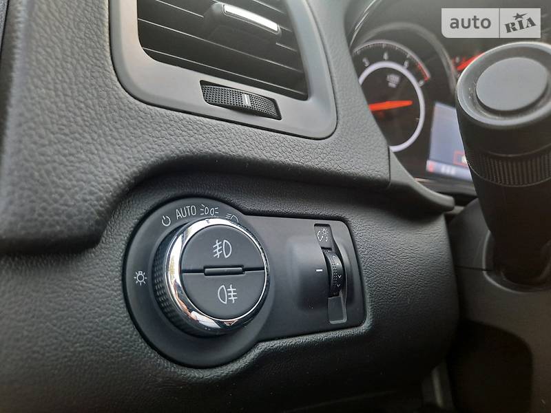 Универсал Opel Insignia 2014 в Луцке