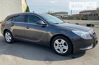 Универсал Opel Insignia 2009 в Буче