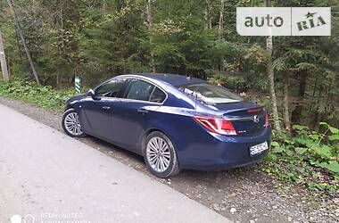 Хетчбек Opel Insignia 2012 в Золочеві