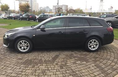 Универсал Opel Insignia 2015 в Киеве