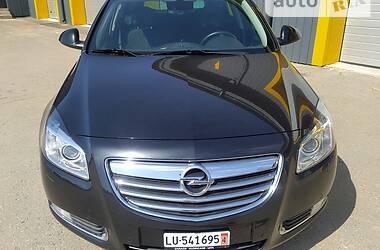 Універсал Opel Insignia 2012 в Рівному