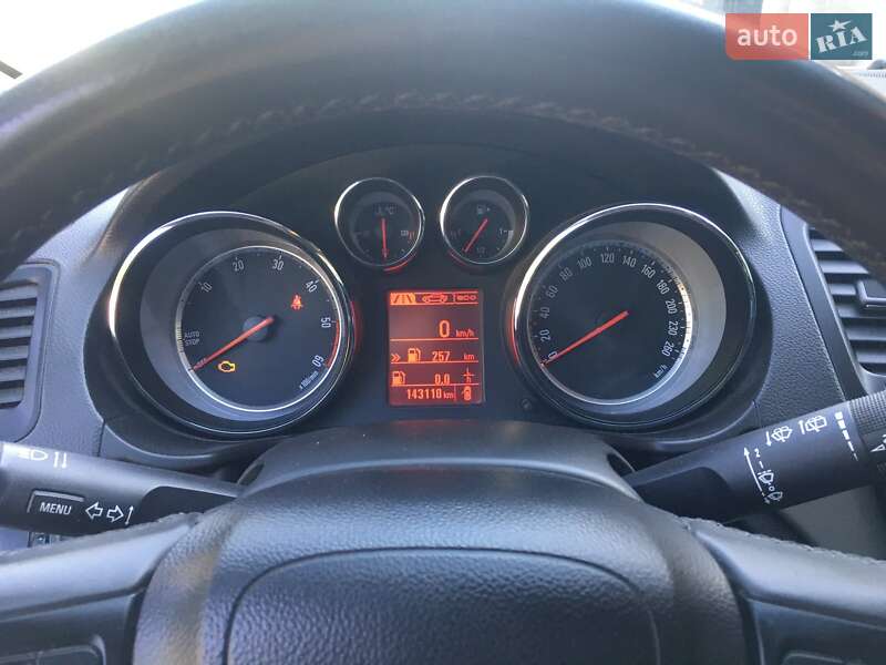 Універсал Opel Insignia 2013 в Івано-Франківську