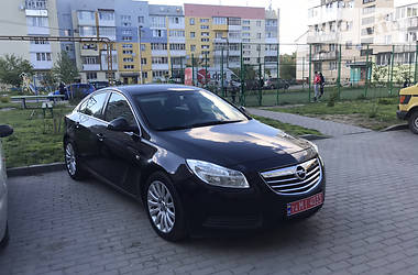 Хэтчбек Opel Insignia 2009 в Луцке