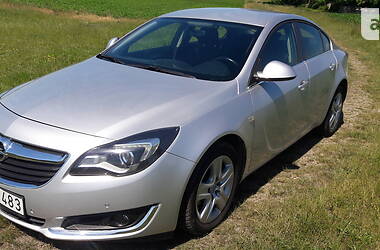 Седан Opel Insignia 2015 в Луцке