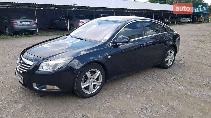 Ліфтбек Opel Insignia 2009 в Ізмаїлі