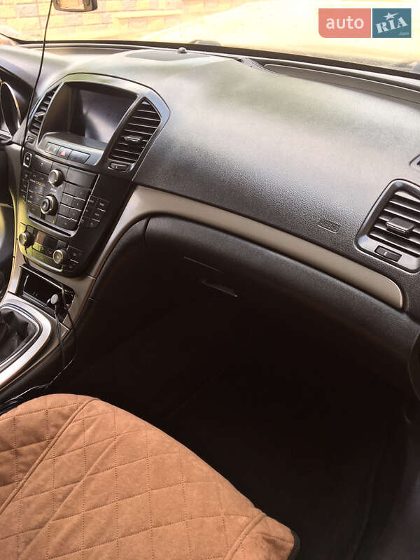 Универсал Opel Insignia 2013 в Бучаче