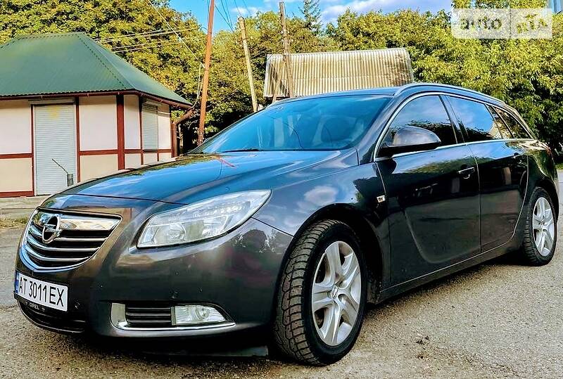 Универсал Opel Insignia 2010 в Коломые