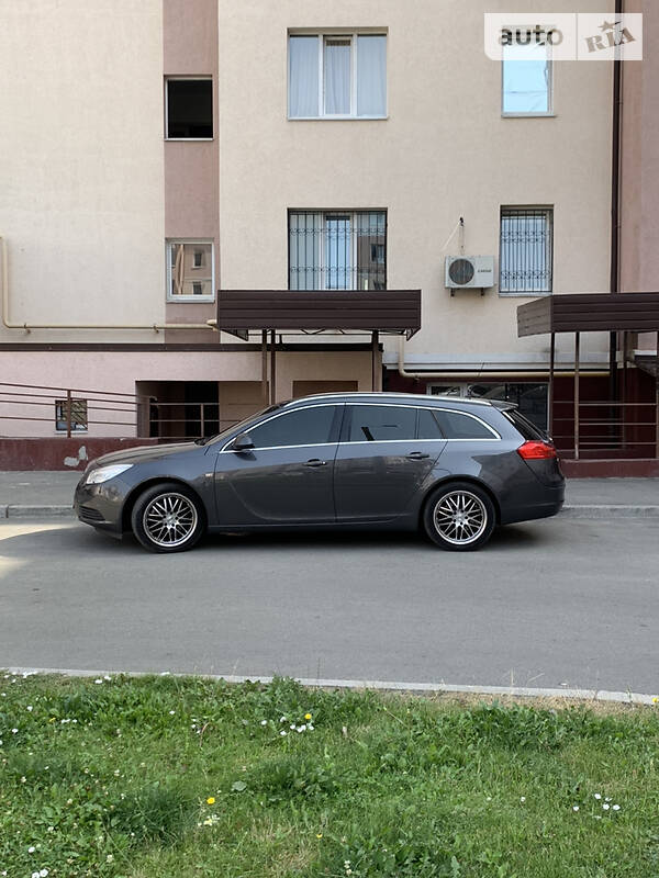 Универсал Opel Insignia 2010 в Киеве фото 2 Универсал Opel Insignia 2010 в Киеве