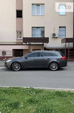 Універсал Opel Insignia 2010 в Києві