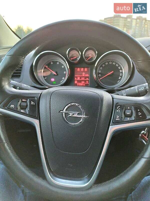 Універсал Opel Insignia 2013 в Ковелі