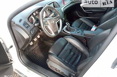 Универсал Opel Insignia 2012 в 