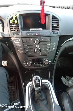 Универсал Opel Insignia 2012 в 