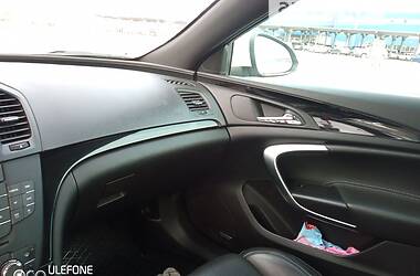 Универсал Opel Insignia 2012 в 