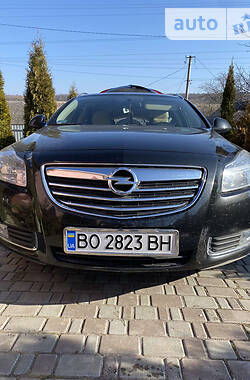 Универсал Opel Insignia 2012 в Бучаче