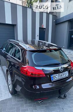 Универсал Opel Insignia 2011 в Львове