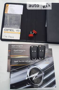 Универсал Opel Insignia 2011 в 
