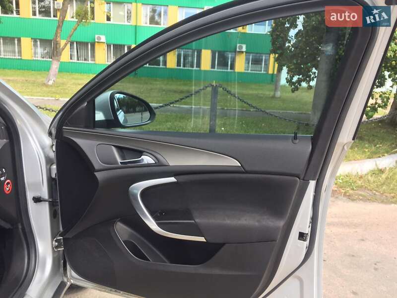 Универсал Opel Insignia 2011 в Луцке