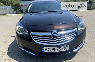 Універсал Opel Insignia 2014 в Івано-Франківську