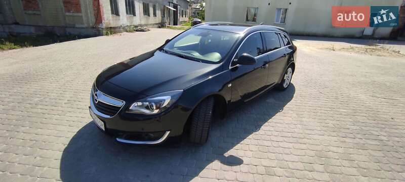 Універсал Opel Insignia 2016 в Дрогобичі