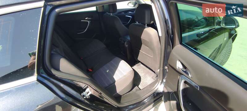 Універсал Opel Insignia 2016 в Дрогобичі