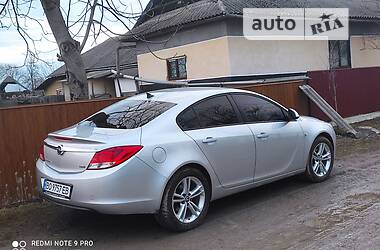 Седан Opel Insignia 2013 в Тернополі
