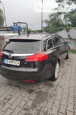 Универсал Opel Insignia 2010 в Черновцах