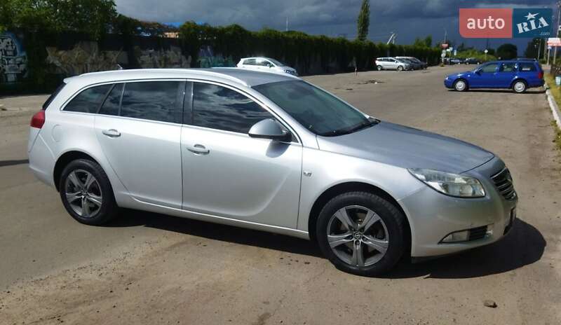 Универсал Opel Insignia 2011 в Луцке