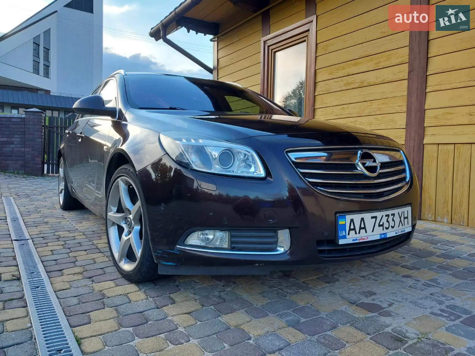 2011 Opel Insignia - мініатюра 2