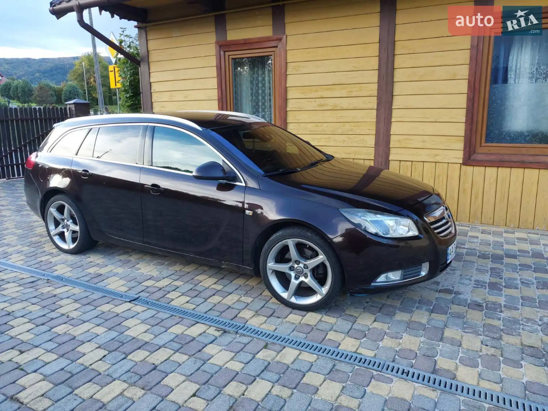 2011 Opel Insignia - мініатюра 3