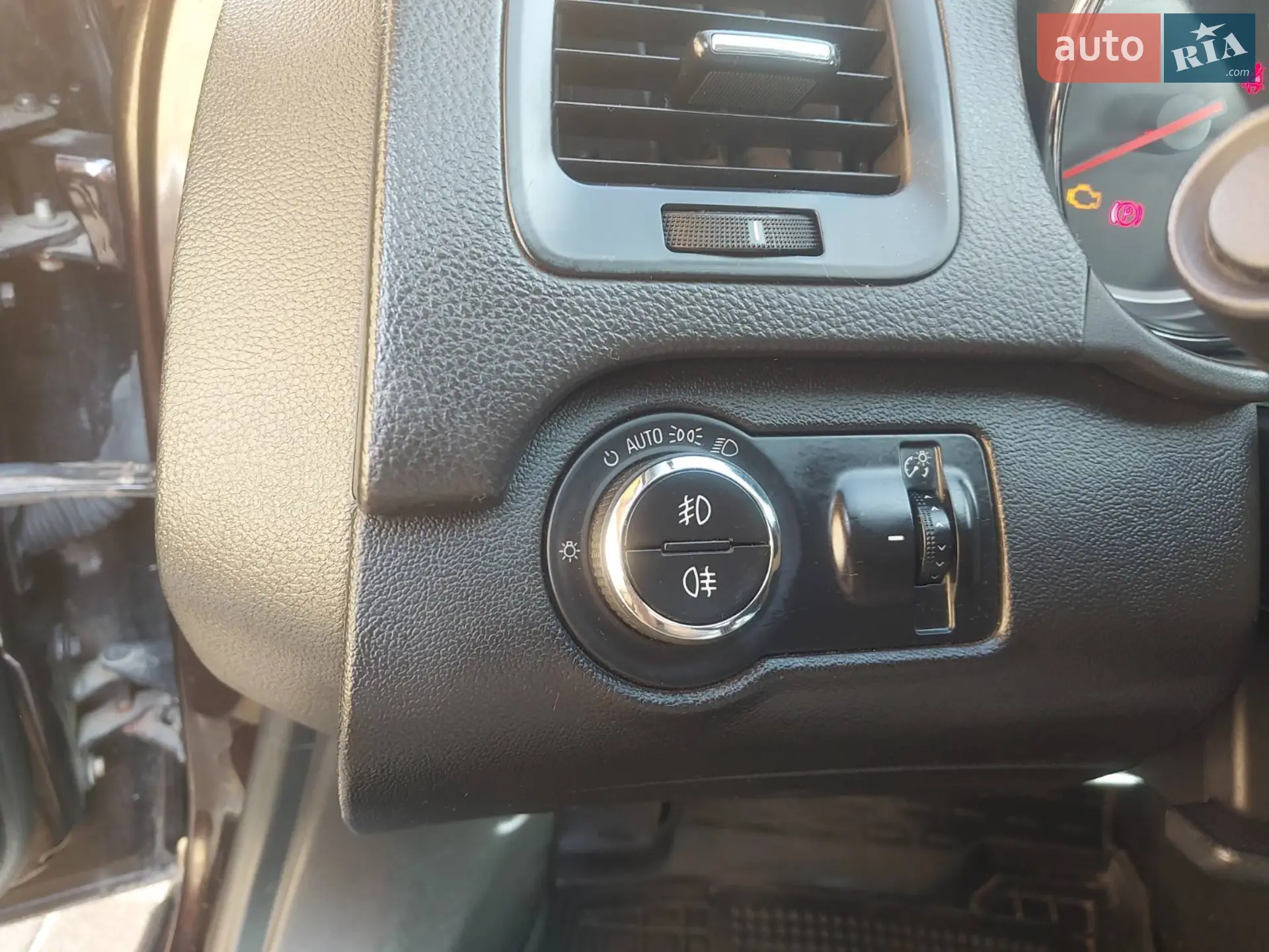 2011 Opel Insignia - мініатюра 13