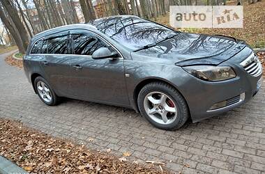 Універсал Opel Insignia 2011 в Хмельницькому