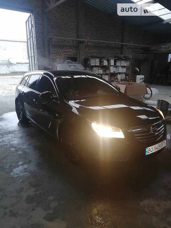 Универсал Opel Insignia 2012 в Тернополе