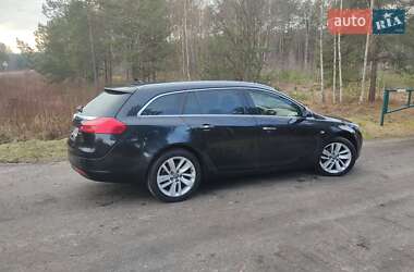 Универсал Opel Insignia 2013 в 