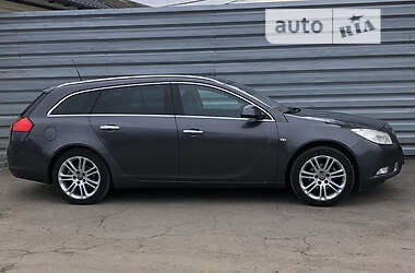 Универсал Opel Insignia 2009 в Умани