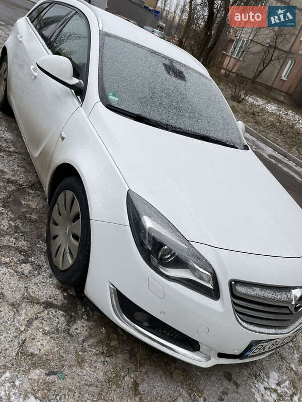 Універсал Opel Insignia 2015 в Рівному