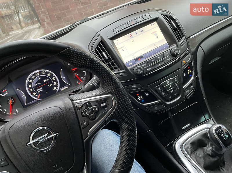 Універсал Opel Insignia 2015 в Рівному