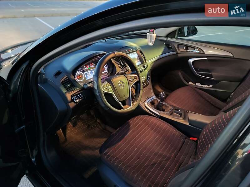 Універсал Opel Insignia 2016 в Білгороді-Дністровському