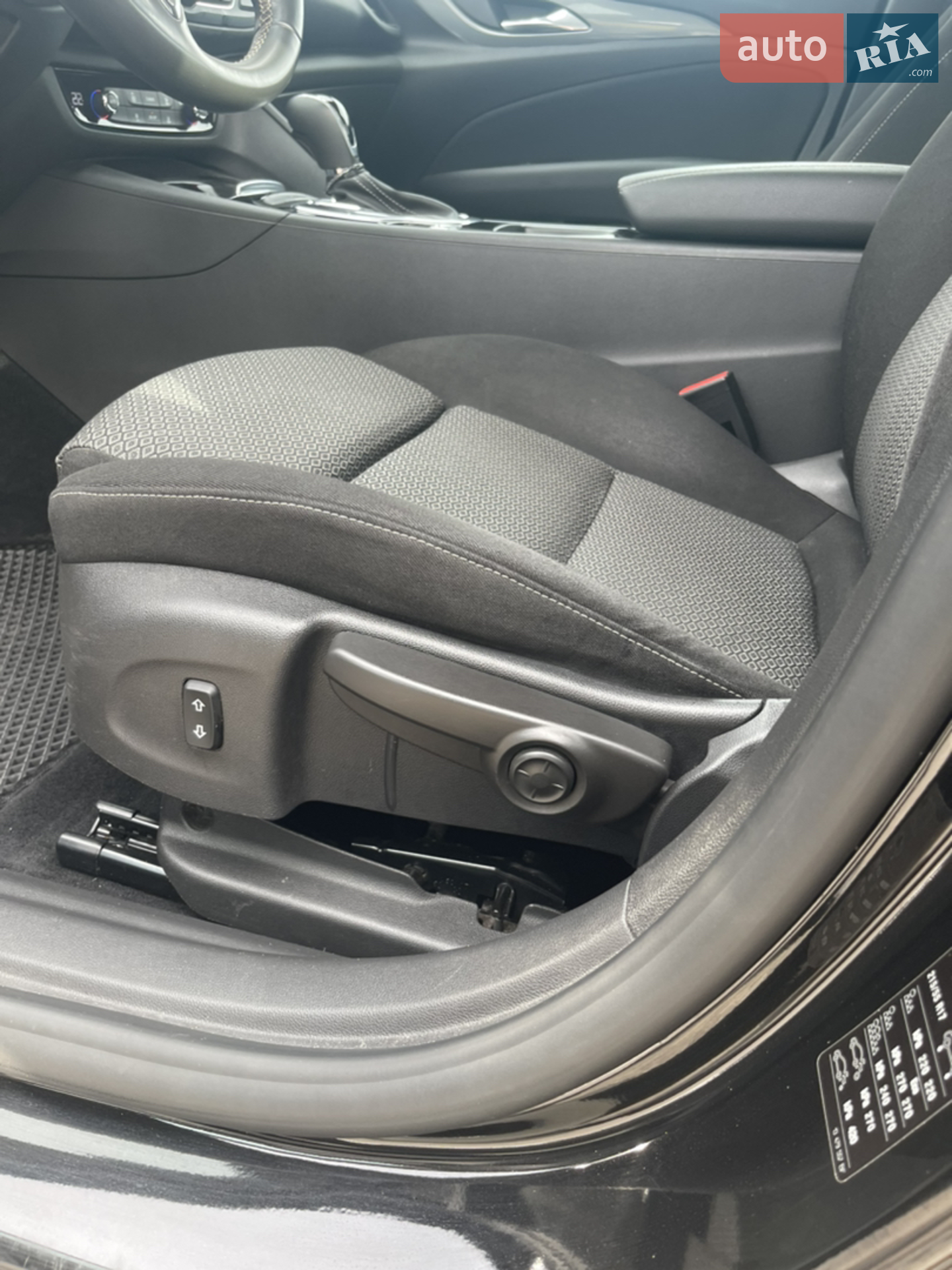 2017 Opel Insignia - мініатюра 33