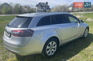 Универсал Opel Insignia 2014 в 
