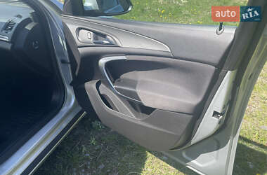 Универсал Opel Insignia 2014 в 