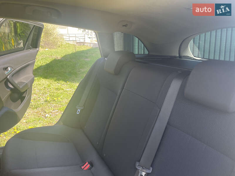 Универсал Opel Insignia 2014 в Хмельницком