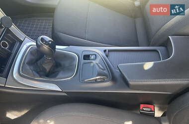 Универсал Opel Insignia 2014 в 